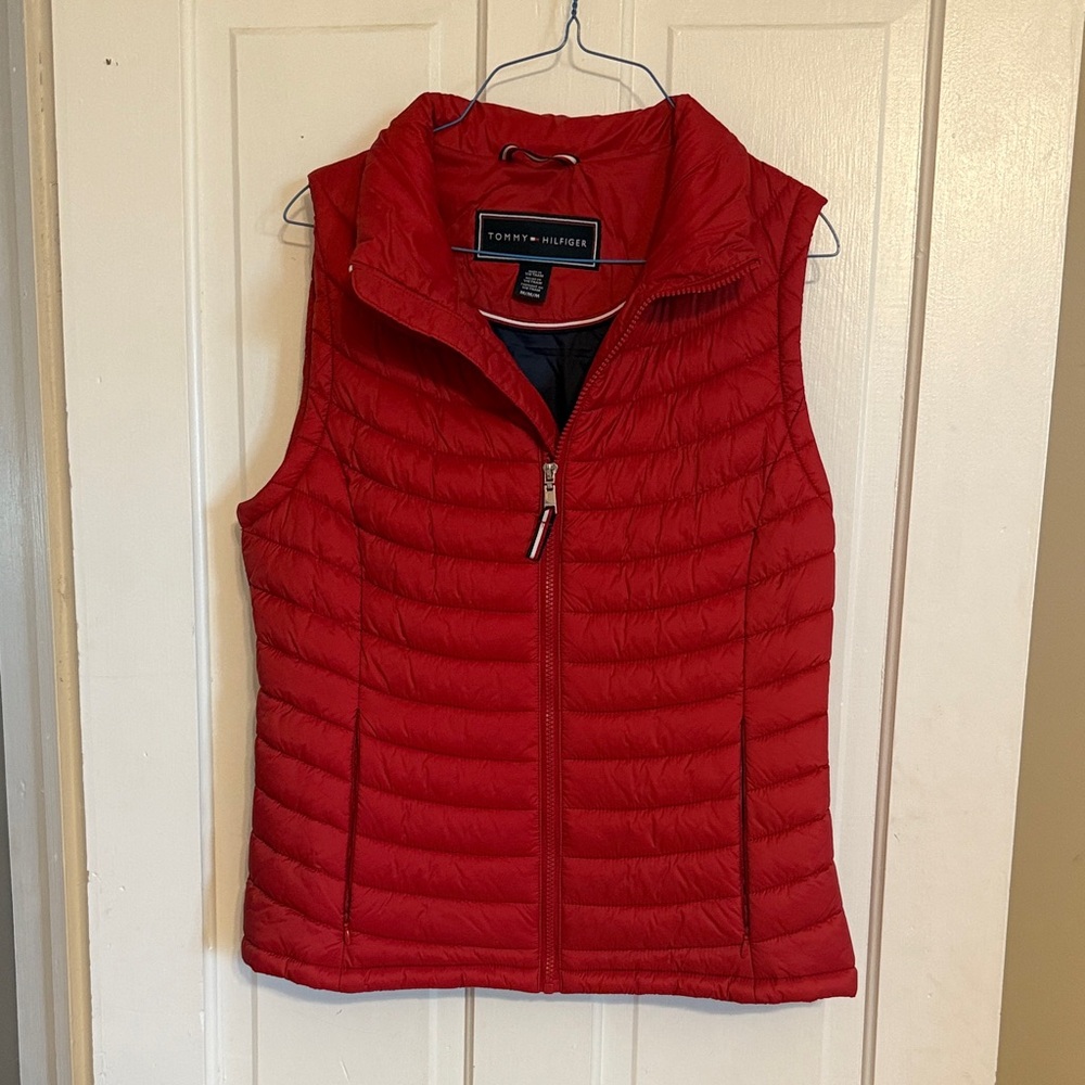 Tommy Hilfiger Women's Vibrant Red Quilted Vest